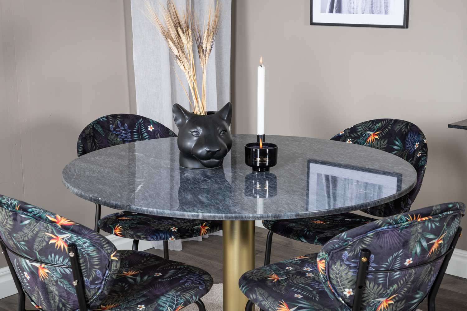 Set de mese Dallas 1209 (Model floral + Negru)