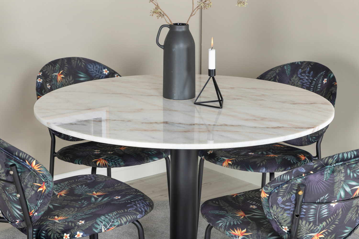 Set de mese Dallas 1298 (Model floral + Negru)