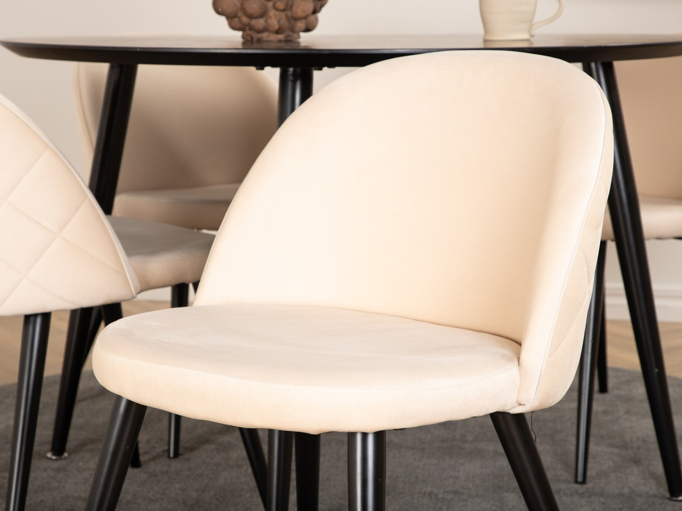 Set de mese Dallas 2545 (Crem + Negru)