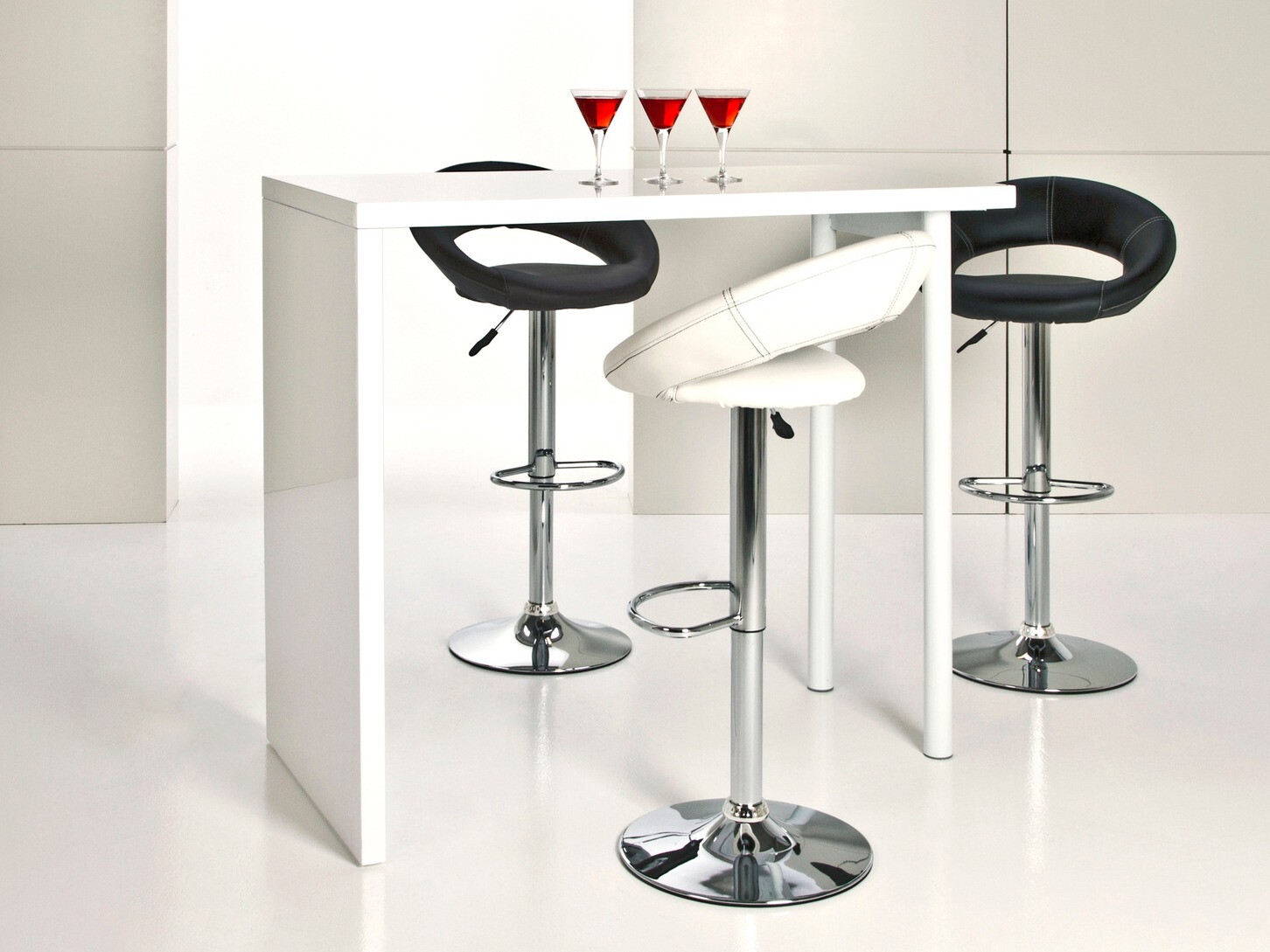 Scaun de bar Norsica 110 (Negru)