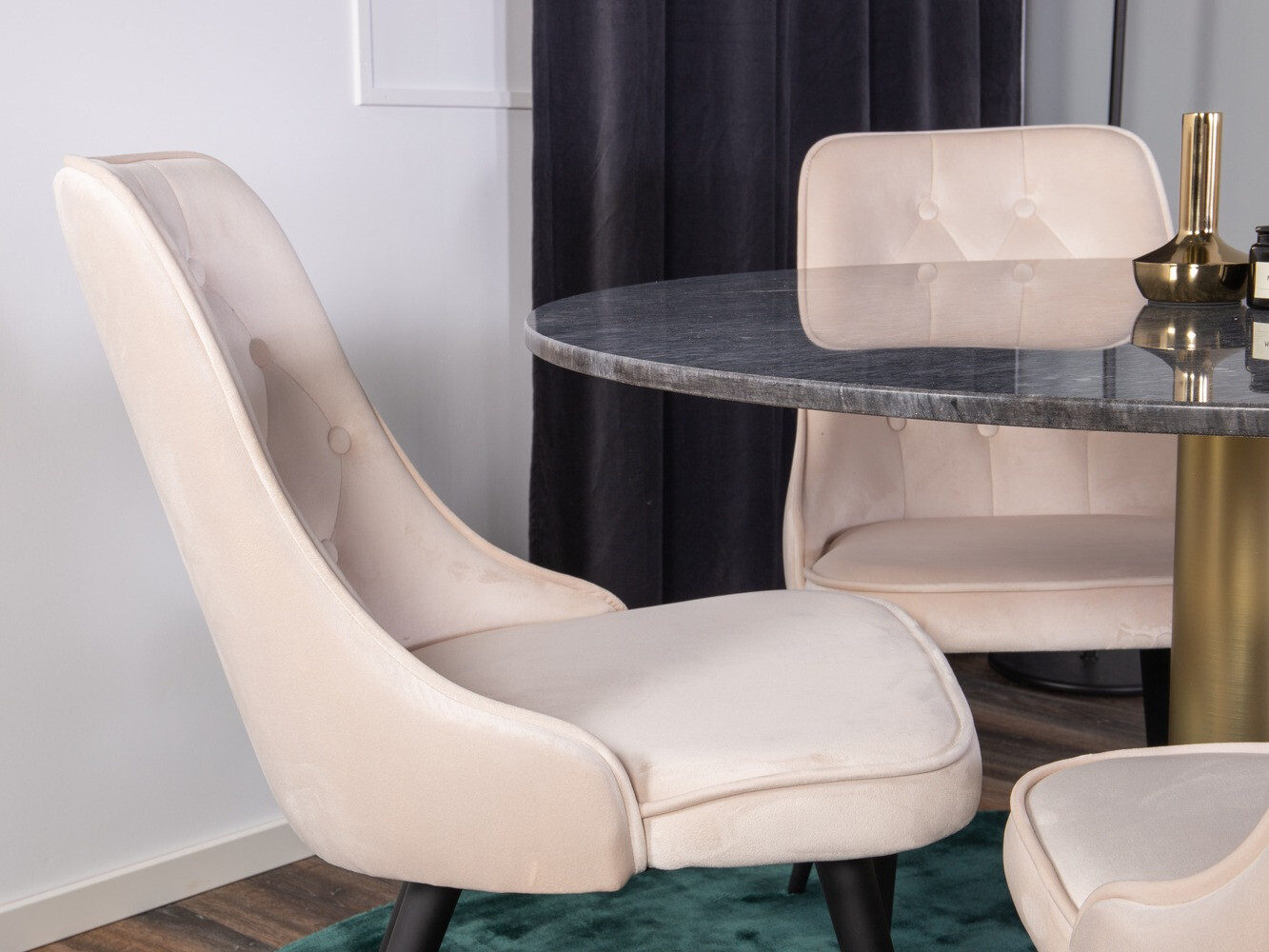 Set de mese Dallas 370 (Bej + Negru)