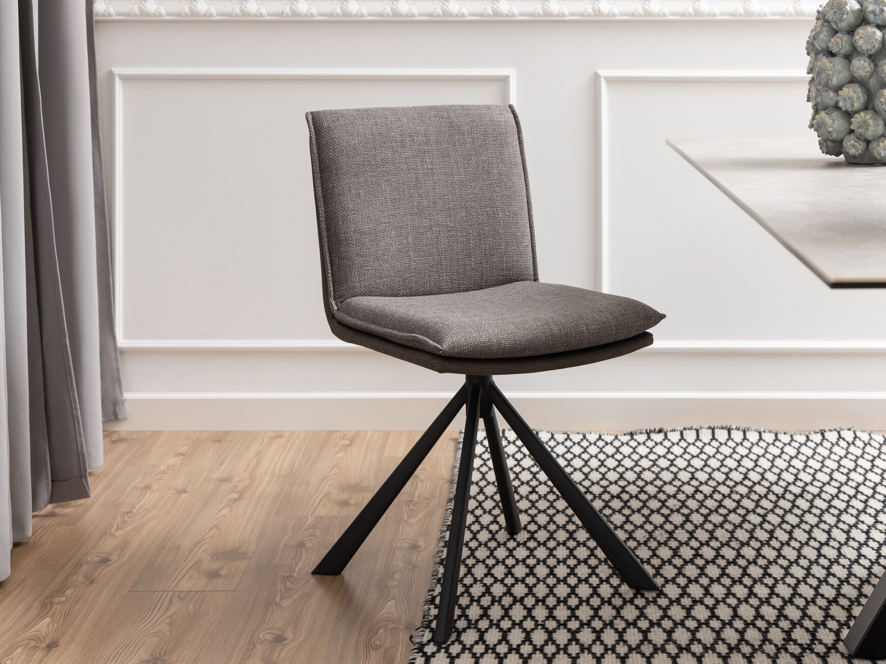 Scaun Norsica 680 (Gri deschis + Antracit + Negru)