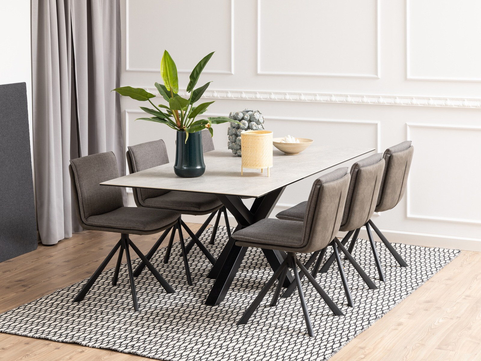 Scaun Norsica 680 (Gri deschis + Antracit + Negru)
