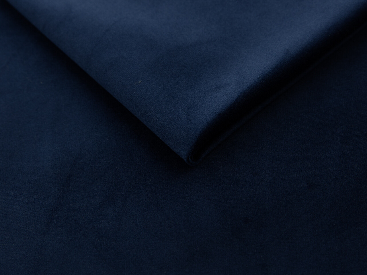 Fotoliu Clovis 100 (Magic Velvet 2216)
